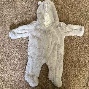 Fuzzy grey bodysuit with star inside design